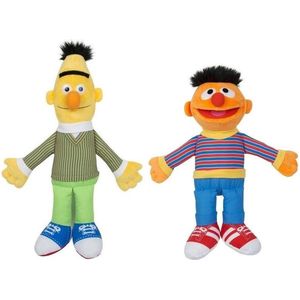 2x Sesamstraat Bert en Ernie knuffels/poppen 38 cm - Bekend van TV Cartoon