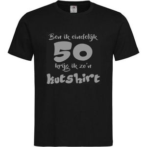 T-shirt Unisex Volwassenen Lol - carnaval - kermis - feestje - grappig - verjaardag Tekst ""Ben ik eindelijk 50 krijg ik zo'n kutshirt"" Op Voorkant | korte mouw | Zwart/grijs | maat M