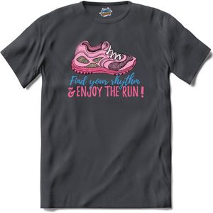 Find Your Rhythm & Enjoy The Run! | Hardlopen - Rennen - Sporten - T-Shirt - Unisex - Mouse Grey - Maat XL