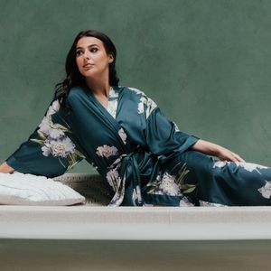 Kimono satijn dames badjas - lang model - Exclusieve collectie - one size - kleur: groen met prachtig bloemen design
