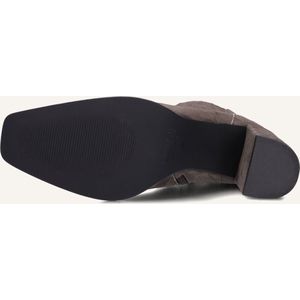 Notre-V - 33028 - Enkellaarzen - Bruin - Suède