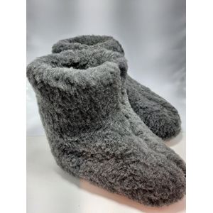 Schapenwollen sloffen maat 36 Grijs 100% natuurproduct comfortabele nieuwe luxe sloffen direct leverbaar handgemaakt - sheep - wool - shuffle - woolen slippers - schoen - pantoffels - warmers - slof -