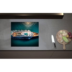 Inductieplaat Beschermer - Bovenaanzicht van Varend Cruiseschip - 58x52 cm - 2 mm Dik - Inductie Beschermer - Bescherming Inductiekookplaat - Kookplaat Beschermer van Zwart Vinyl