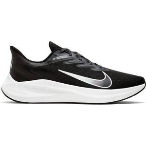 Nike Zoom Winflo 7 - Maat 38.5 - Sportschoenen - Zwart/Wit