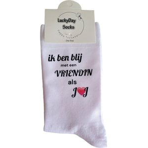 Vriendin - Valentijn - Love - Hou van je - Verjaardag - Gift - Valentijns cadeau - Sokken met tekst - Witte sokken - Cadeau voor vrouw - Kado - Sokken - Verjaardags cadeau haar - Verliefd - Vaderdag - Moederdag - LuckyDay Socks - Maat 37-44
