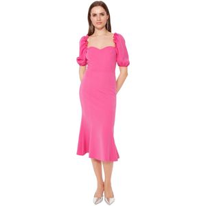 Trendyol Dames Dames Fitted Woven Dress Party Midi Basic getailleerde geweven jurk, fuchsia, 34