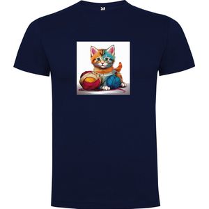 Donker Blauw T-Shirt met “ Kleurrijke Kitten met bol wol“ Print Full Color maat 140 9/10 jaar