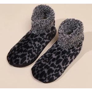 Warme Antislip Huissokken met Luipaardprint (Maat 35–38) – Zachte Vloersokken voor Dames & Heren – Sneeuwsokken, Wintersokken, Pantoffelsokken & Slaapsokken voor Thuisgebruik