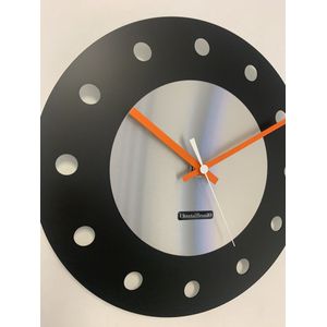 Wandklok CHANTALBRANDO -- BLACK & SILVER -- NEVADA 34 -- MODERN DESIGN IN ZWART