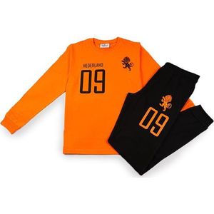 Fun2Wear - Pyjama Elftal - Oranje / zwart - Maat 98 -