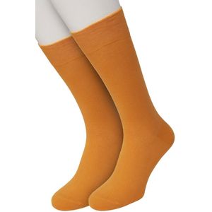 Bonnie Doon Basic Sokken Heren Oranje maat 40/46 - 2 paar - Basis Katoenen Sok - Gladde Naden - Brede Boord - Uitstekend Draagcomfort - Perfecte Pasvorm - 2-pack - Multipack - Effen - Soft Orange - OL6324012.356