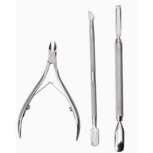 TRANKIELO® - Professionele Nagelriemtang en Duwer – Roestvrijstaal – Duurzame Manicure en Pedicure Tool voor Vinger- en Teennagels – Inclusief 2 Nagelriem Schuivers