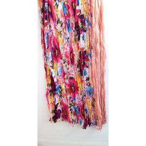 Crinkle viscose zacht roze dames sjaal met bont bloemenpatroon - 110 x 180 cm