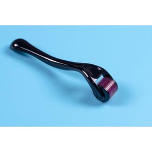 Dermaroller 0.5mm Needle - Micro Needling Roller - Anti Acne - Cellulitis - Rimpels - Littekens - Striae - Lichaams & Gezichts Roller - 540 naalden