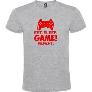 Grijs t-shirt met tekst 'EAT SLEEP GAME REPEAT' print Rood  size 3XL