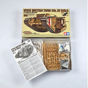 1:35 Tamiya 30057 WWI British Tank Mk. IV Male (mot.) with 5 Figures Plastic Modelbouwpakket