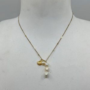 Dottilove Minimalistische Halsketting - Dames Sieraden - Vergulde oesterschelp met 4 parels - Goudkleurig - 14K Goud verguld