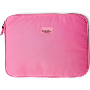 Studio Noos | Pink Puffy Laptop Sleeve