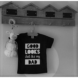 Shirtje baby tekst cadeau | good looks just like my dad | Lange of korte mouw |  zwart  met wit | maat 56-110 | liefste pap grappig cadeautje verjaardag geboorte kraamcadeau zwangerschap aankondigen