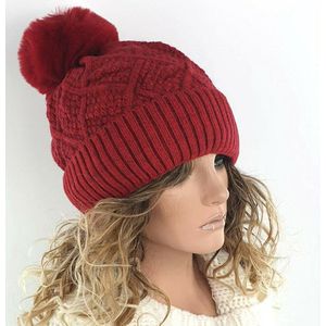 Gevoerde wollen wintermuts dames met afneembare pompon kleur rood maat L XL