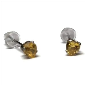 Aramat jewels ® - Zirkonia zweerknopjes hartje 4mm oorbellen geel chirurgisch staal