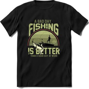 A Bad Day Fishing - Vissen T-Shirt | Groen | Grappig Verjaardag Vis Hobby Cadeau Shirt | Dames - Heren - Unisex | Tshirt Hengelsport Kleding Kado - Zwart - S