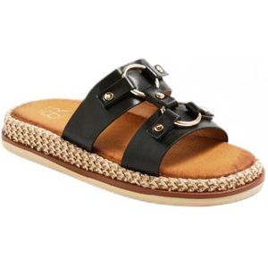 Sleehakken met riempjes en ringen