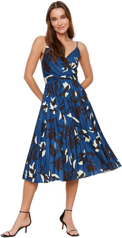 TRENDYOL Gebreide damesjurk met bloemenpatroon, Multi Color, L