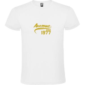 Wit T-Shirt met “Awesome sinds 1977 “ Afbeelding Goud Size XXXL