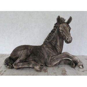 paardenurn asbeeld 'Liggend paard' in antiek bronzen kleur