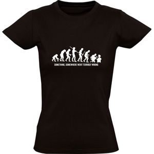 Something, somewhere went terribly wrong | Dames T-shirt | Zwart | Er ging ergens iets vreselijk mis | Aap | Holbewoner | Mens | Darwin | Evolutie | Computer | Techniek | Humor | Grappig