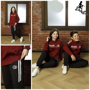 Kinder Trainingspak – Jongens & Meisjes – Comfort Fit – Polyestermix -Sport & Casual Set - Dark Red, 10-11Y