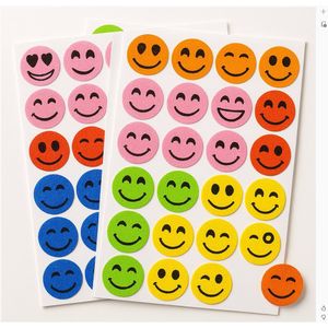 Anti-Muggen Stickers & Muggenpleisters – 90 stuks – Natuurlijk & DEET-vrij – Citronella Mosquito Stickers – Vrolijke Smiley Pleisters voor Kinderen & Volwassenen – Muggenwering voor Buiten, Vakantie & Zomer