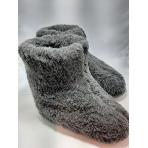 Schapenwollen sloffen grijs maat 40 100% natuurproduct comfortabele nieuwe luxe sloffen direct leverbaar handgemaakt - sheep - wool - shuffle - woolen slippers - schoen - pantoffels - warmers - slof -