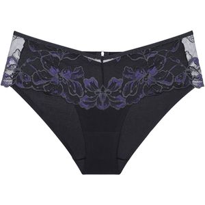 Triumph - Maxislip - Wild Gardenia - Florale