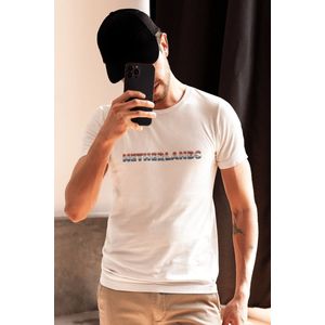 Wit T-shirt maat M met opschrift NEDERLAND