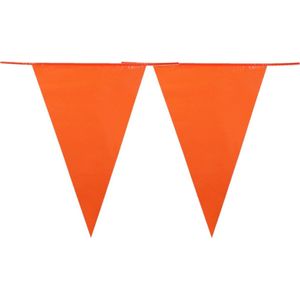 8x stuks oranje Holland plastic groot formaat vlaggetjes/vlaggenlijnen van 10 meter. Koningsdag/supporters feestartikelen en versieringen