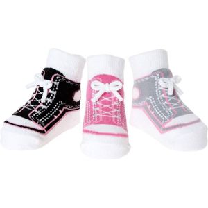 Girl Sneakers: 3 paar baby sokjes die op sneakers lijken-voor baby meisje 0-12 maanden-Witte vetertjes-Anti slip zooltjes-Kraamcadeau-Baby shower-Cadeau zakje