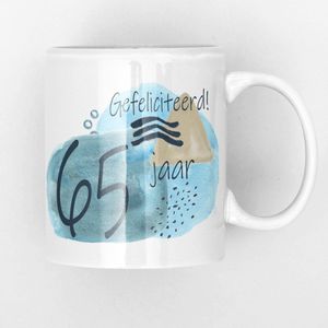 Mok in blauwe tinten 65 jaar verjaardag beker cadeau voor collega, vriend, vriendin, moeder, zus, baas