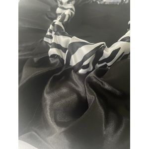 Afroty Satijnen Bonnet Zwart-Zebra
