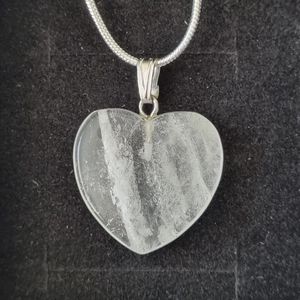 Edelsteen met zilveren ketting Bergkristal hart hanger