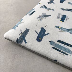 Speelkleed - Baby kleed - Groot - Maylily - Vliegtuigen print, Blauwtinten met wit, onderkant donker jeans - 150 x 150 cm - Bamboe - Katoen - Vulling hypoallergeen - Onderkant waterproof - Zacht en dik - Voor Binnen & Buiten