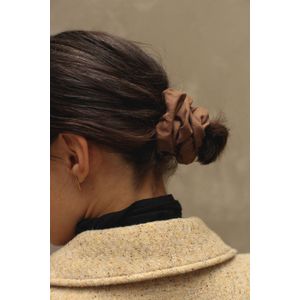 Monk and Anna - Scrunchie • linen • oak