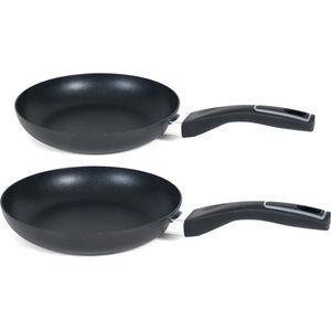 Pannenset 2x aluminium zwarte koekenpannen/hapjespannen Gusto met anti-aanbak laag 22 cm en 26 cm