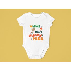 Baby romper met tekst- ""Hoi ik Ben Nieuw Hier""- Korte mouw- Unisex- Kraamcadeau & Babyshower cadeau- Wit- Maat newborn