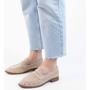 Manfield - Dames - Beige suède loafers met goudkleurige studs - Maat 37