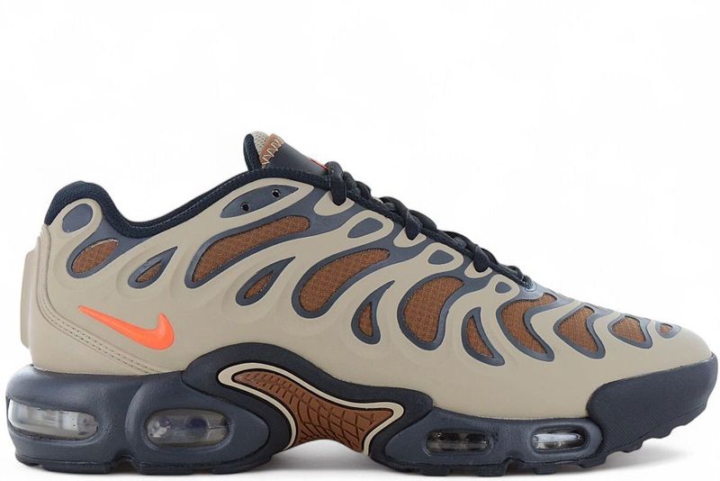 Nike - Air Max Tuned 1 Drift - Sneakers - Bruin