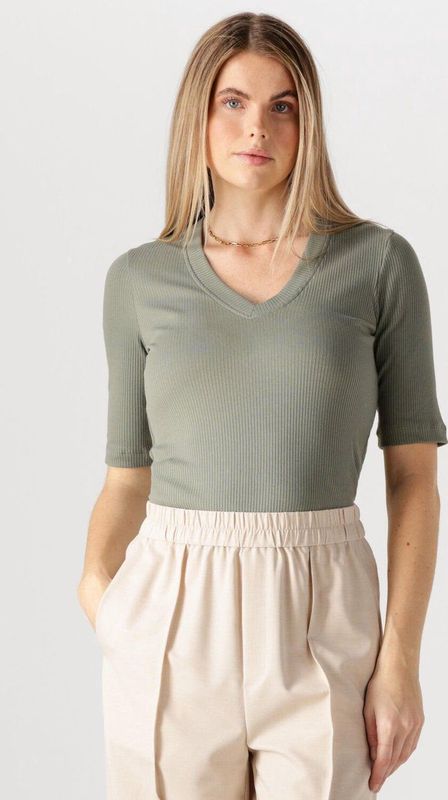 InWear - Dagna - T-shirt - Pastelgroen - V-hals - Halve Mouw