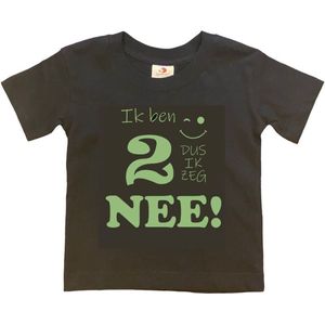 T-shirt Kinderen ""Ik ben 2 dus ik zeg NEE!"" | korte mouw | zwart/sage green (saliegroen) | maat 98/104