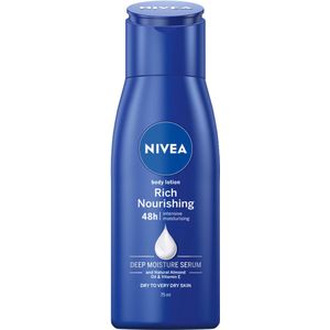 NIVEA - Verzorgende Body Milk - Body Melk - 75 ml - Met Hyaluronzuur en Amandel Olie